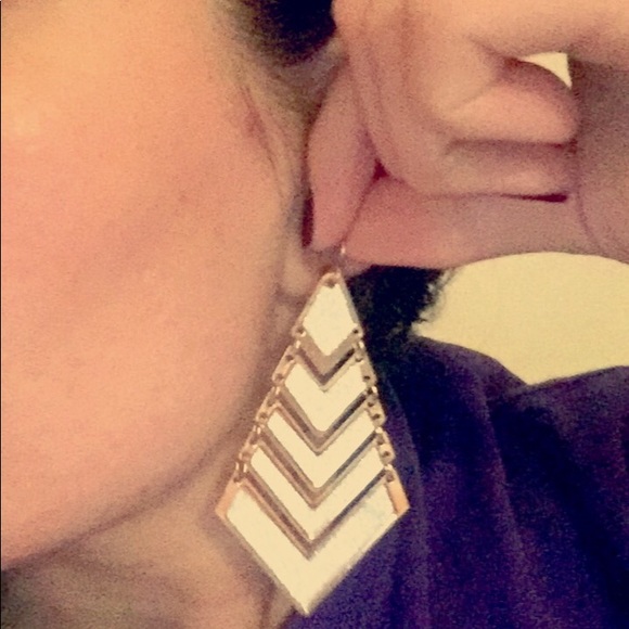 ✨Gold set! Earrings bracelets and ring ✨ - Picture 7 of 9